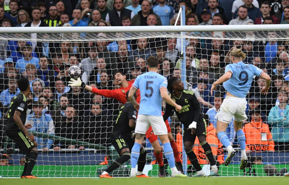  国米传奇马特拉齐现身教练席，临时指导防守  